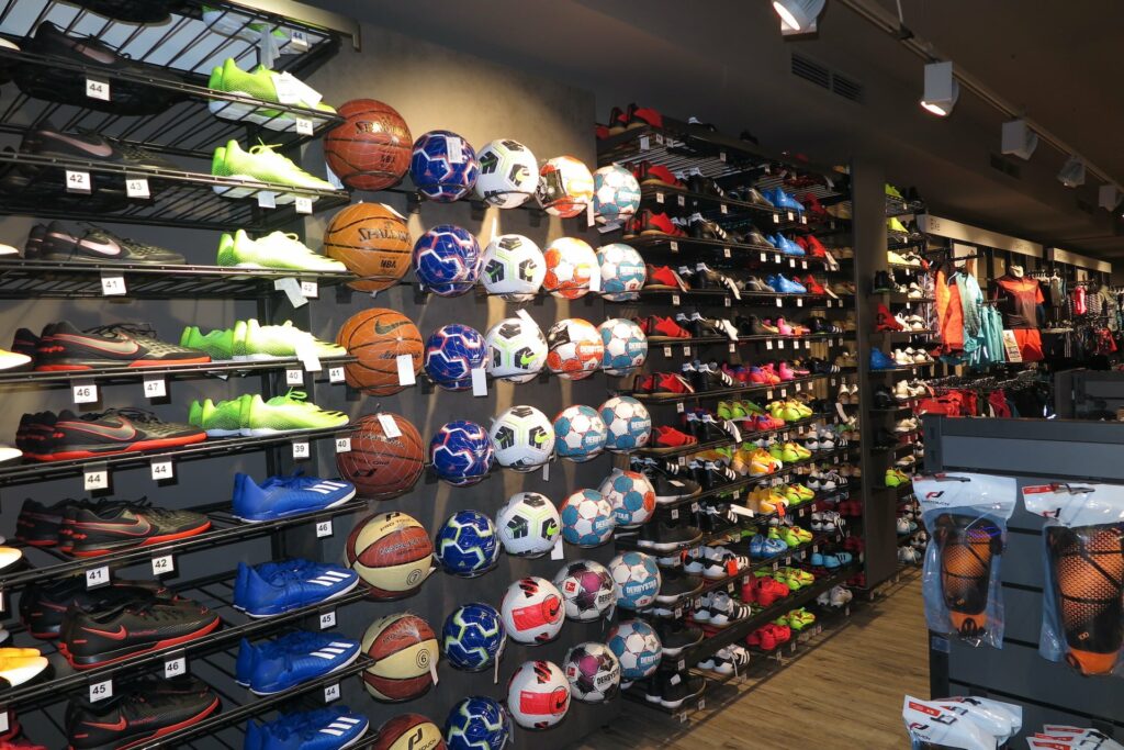 haaf-teamsport-muellheim-fusssballschuhe-baelle-mbb